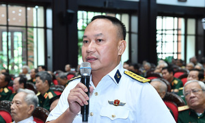 Touching stories shared at general secretary's meeting with military leaders