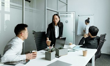 Những sai lầm trong ứng xử chốn công sở của Gen Z