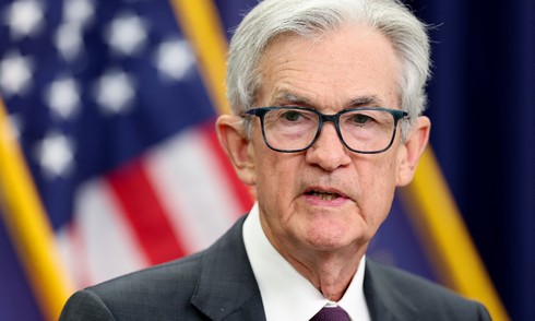 Fed holds interest rates steady