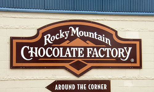 American chocolate company offers free shipping to increase order frequency