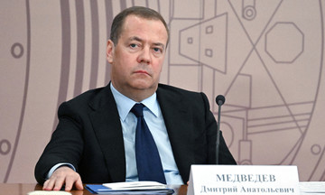 Ông Medvedev: Nga chịu 30.000 lệnh trừng phạt từ phương Tây