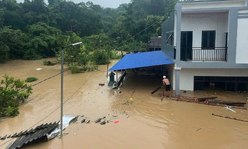 Hai người chết, tám người mất tích do mưa lũ ở Điện Biên