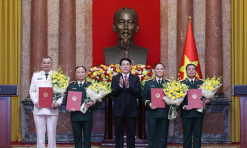Bốn tướng quân đội, công an được thăng hàm thượng tướng