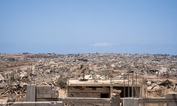 Israel san phẳng thành phố ở Gaza để truy tìm tiểu đoàn Hamas