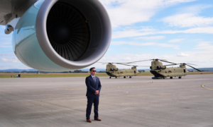 Secret service agent investigated for trying to sneak wife onto Trump's plane