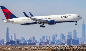 25 injured after severe turbulence on US flight