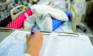 Seafood sends several to hospital with electric shock-like sensations