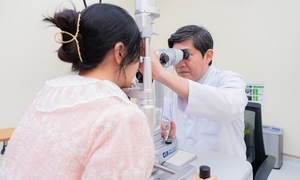 Lấy lại thị lực sau mổ cận 7 độ