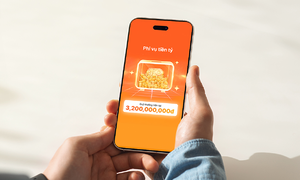 VIB customer wins 1 billion VND in Super Interest account promotion
