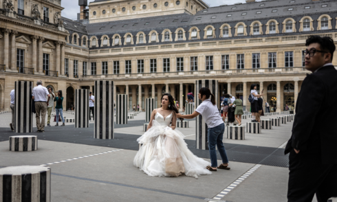 Couple sells tickets to their wedding