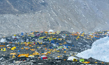 Thung lũng cầu vồng - vùng đất chết ở Everest