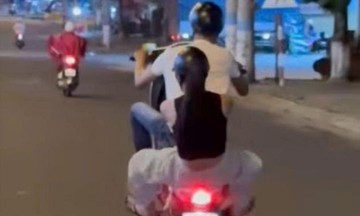 'Bốc đầu' 5 giây, nam thanh niên bị tịch thu xe máy