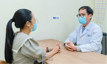Vết lõm ngực có phải dấu hiệu ung thư vú?