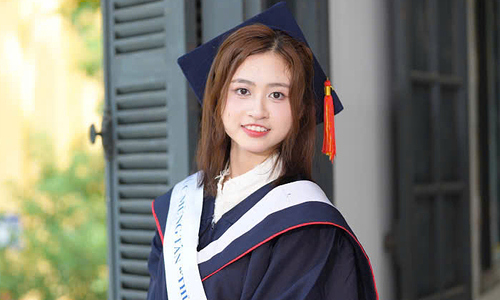 Double top student excels at Hanoi university of pharmacy