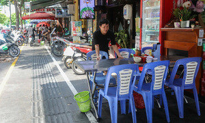 Ho Chi Minh City halts sidewalk fees, develops new management plan