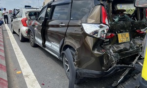 Five-car pile-up on major route into Ho Chi Minh City