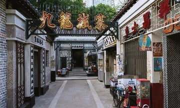 Đi thuyền thăm bảo tàng văn hóa, triển lãm phim trường Hong Kong