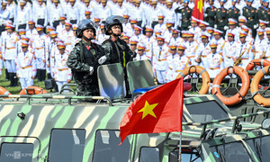 Tourists flock to Hanoi from southern Vietnam for National Day celebrations