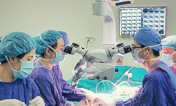 Chủ quan một vết loét, người đàn ông phải cắt bỏ lưỡi
