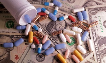 Ông Trump nói có thể áp thuế 250% với dược phẩm
