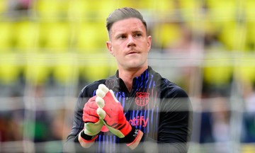 Vì sao thủ thành Ter Stegen đối đầu Barca?