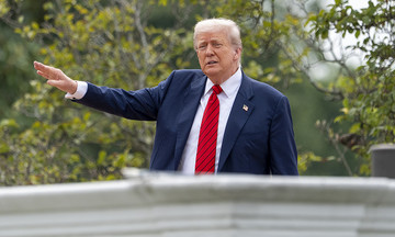 Ông Trump nói đùa muốn lắp tên lửa hạt nhân ở Nhà Trắng
