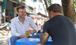 How foreigners learn to spend like Vietnamese