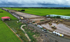 Mekong delta expressways race towards year-end completion