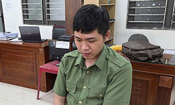Công an dỏm lừa tiền của chủ trọ