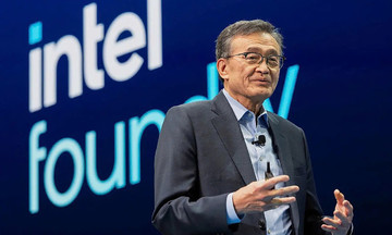 Cổ phiếu Intel giảm mạnh sau khi Trump kêu gọi CEO từ chức ngay lập tức