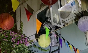Three rescued from Hanoi house fire