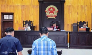 Bất đồng trong vụ kiện 8.000 m2 đất vàng 'mồ côi' suốt 16 năm