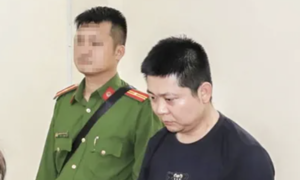 Ba Trung Quốc bị bắt vì bán ngà voi, sừng tê giác trái phép ở Nha Trang