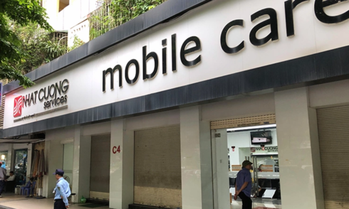 Three men jailed for smuggling 17,000 phones and computers for Nhat Cuong