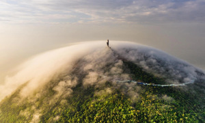 Suoi Tien proposes major tourism investment at nui Ba Den