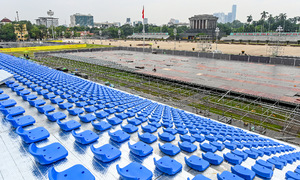 30,000-seat grandstand erected for A80 celebrations