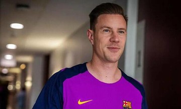 Barca tước băng đội trưởng của Ter Stegen
