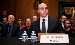 Ông Trump đề cử thành viên Hội đồng Thống đốc Fed