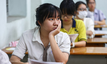 Kỷ lục 344 tổ hợp xét tuyển đại học năm 2025