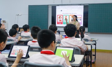 Trường phổ thông công lập được dạy một số môn bằng tiếng nước ngoài