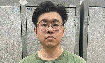 Thanh niên đánh tới tấp cô gái ở chung cư bị bắt