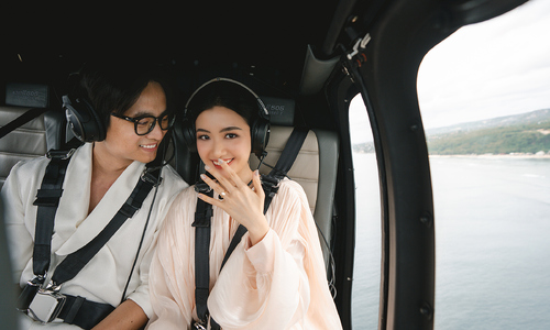 Chàng trai Ninh Bình thuê trực thăng cầu hôn bạn gái