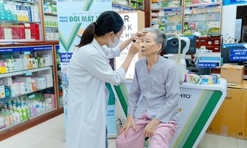 Long Châu, Rohto triển khai 20 điểm tầm soát thị lực miễn phí