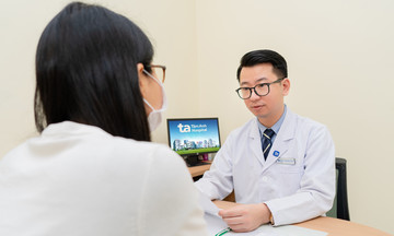 Một thai dị tật có giữ được thai còn lại không?