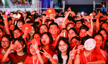 50.000 khán giả cổ vũ 'concert quốc gia'