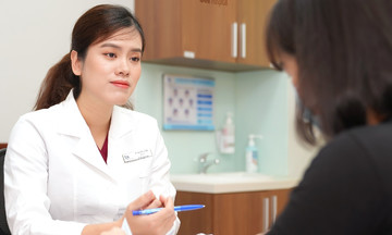 Kết hôn muộn, gian nan 'tìm' con