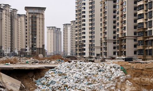 Evergrande's 'debt bomb' faces delisting