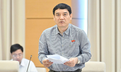 National standard textbook proposed for Vietnam