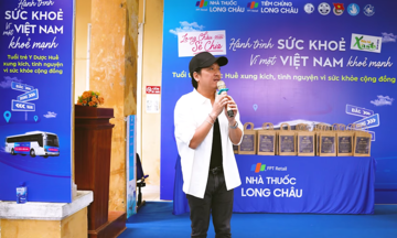 Long Châu đưa 'Hành trình sẻ chia' đến xã miền núi A Lưới