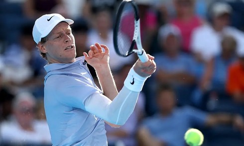 Sinner and Alcaraz advance to Cincinnati Open quarterfinals